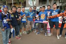 Ribuan Aremania Dikawal...