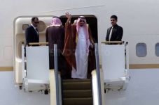 Raja Salman Tinggalkan...