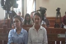 Bunuh Polisi, Sara Connor...