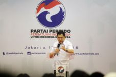 Dukung Anies-Sandi,...