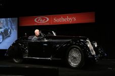 Bugatti 57S Cabriolet...