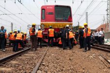 KRL Anjlok, Waktu Tempuh...