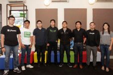 Enam Startup Berkumpul,...