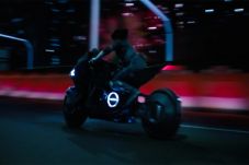 Honda NM4 Vultus Diubah...