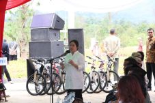 Pemerintah Berikan Bantuan...
