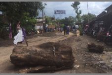 Jalan Menuju Tambang...