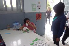 Ibu Hamil Selundupkan...