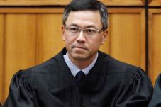 Larangan Imigran Diblokir,...