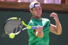 Jack Sock Alami Banyak...