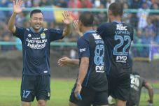 Sukses di Trofeo Purwokerto,...
