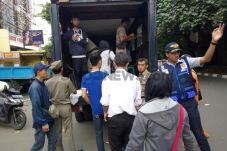 Bentrok Sopir Angkot...