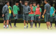 Starting XI Indonesia...