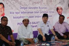 HT: Kita Bergandengan...