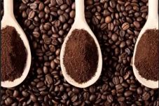 Kopi Bisa Cerahkan Kaus...