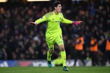 Courtois Tak Mau Berseragam...
