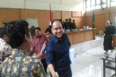 Divonis 6 Tahun Penjara,...