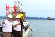 Kapal Pembangkit Listrik...