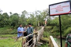 BNI Bangun Tujuh Jembatan...