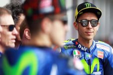 Rossi Bisa Pilih Pensiun...