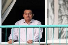 Mubarak Dibebaskan,...