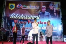 Djarot-Ganjar Lobi Warga...