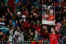 Ronaldo Butuh Satu Gol...