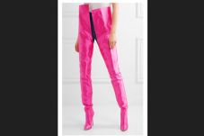 Unik! Boots Menyerupai...