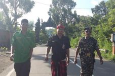 Pecalang dan Banser...