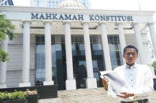 MK Should Disqualify...