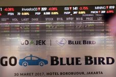 Rangkul Go-Jek, Analis...