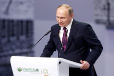Putin Siap Bertemu dengan...