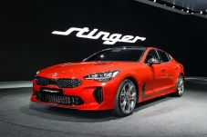Kia Stinger Dipastikan...