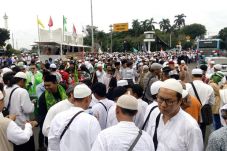 Massa Aksi 313 Mulai...