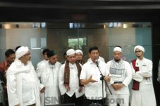 Wiranto Akan Sampaikan...