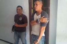 Ambil Gambar Tersangka...
