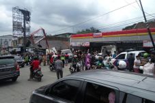 Fortuner Seruduk Motor...