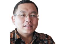Agama Jauh dari Politik,...