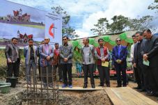 JR Saragih Dukung Pembangunan...