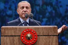 Erdogan Tuding Paus...