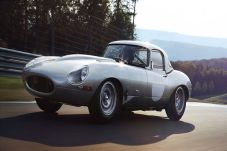 Jaguar Akan Reborn Mobil...