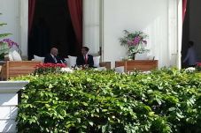 Jokowi Terima Kunjungan...
