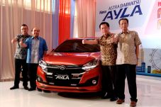 New Daihatsu Ayla 1.0...