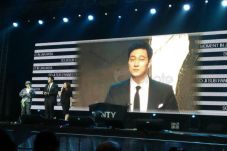 So Ji Sub Tutup Fanmeeting...