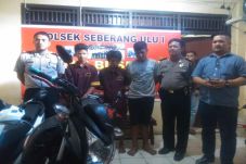 Kurang Uang Buat Beli...