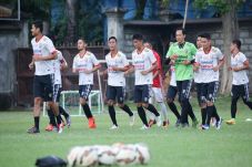 Bali United Bawa 21...