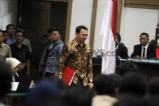 Polisi Minta Sidang...