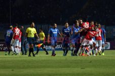 Waduh! Bikin Emosi Essien...