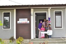 Holcim Bangun Rumah...