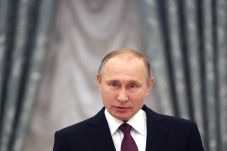 Kremlin: Putin Tidak...