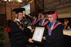 Riset Perguruan Tinggi...